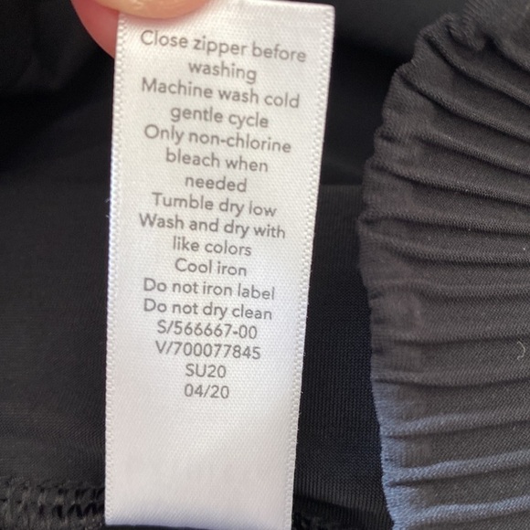 Athleta Cosmic Stretch Tech Skirt, Size Small - Picture 11 of 11